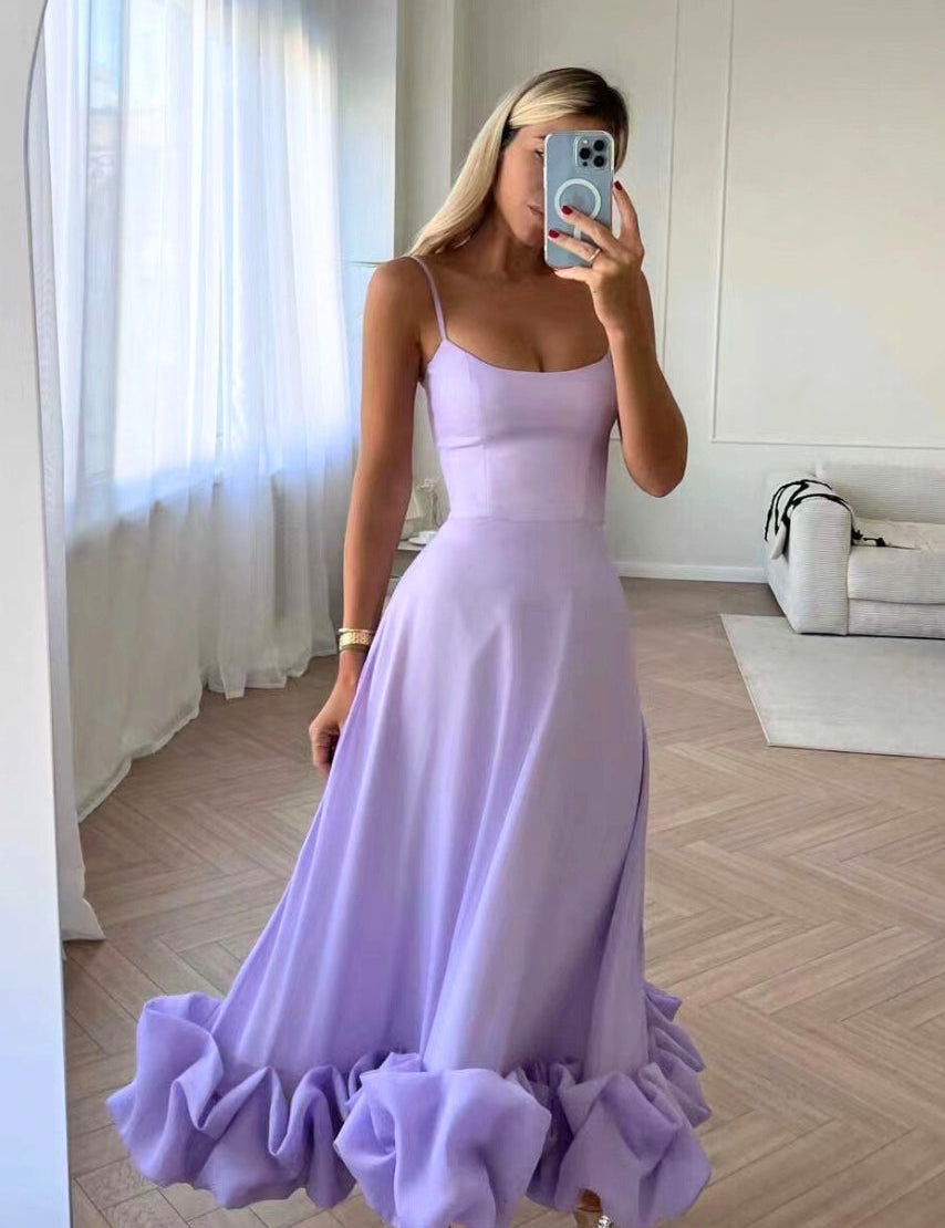 Vestido largo con tirantes finos, falda acampanada y volantes para mujer