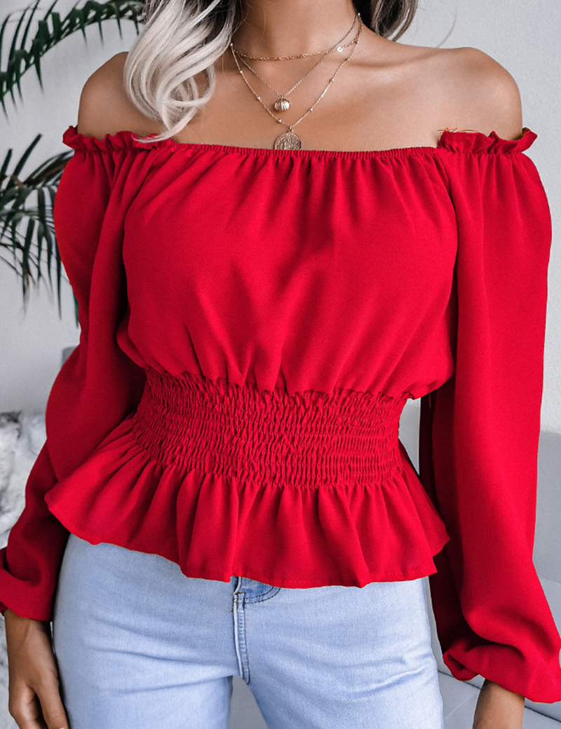 Blusa de mujer con hombros descubiertos, cintura fruncida y bajo con volantes