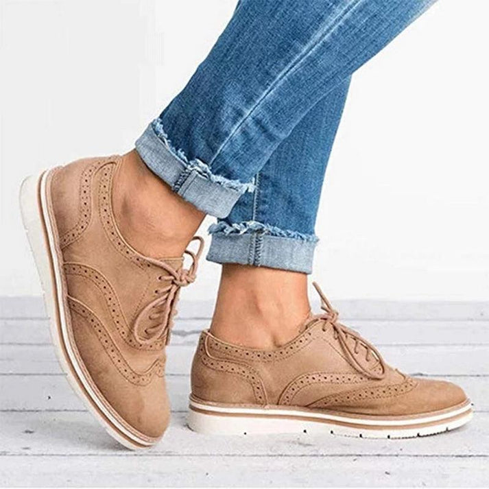 Zapatillas planas con cordones y diseño brogue para mujer