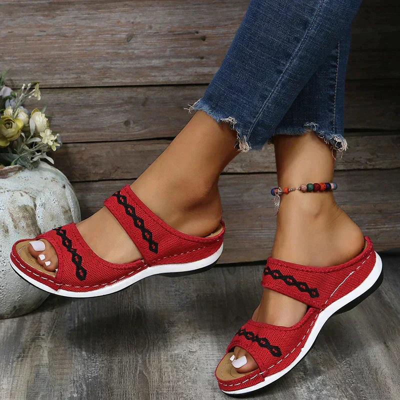 Sandalias casuales de doble tira para mujer con detalles bordados