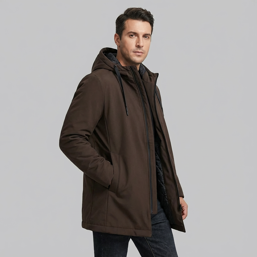 Leo | Capa acolchada con capucha de longitud media.