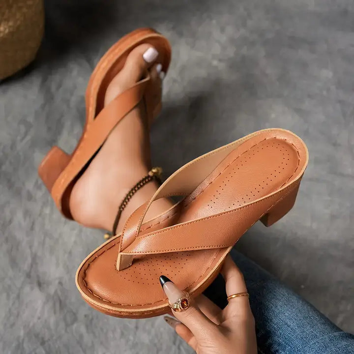 Sandalias tipo chanclas con plataforma para mujer