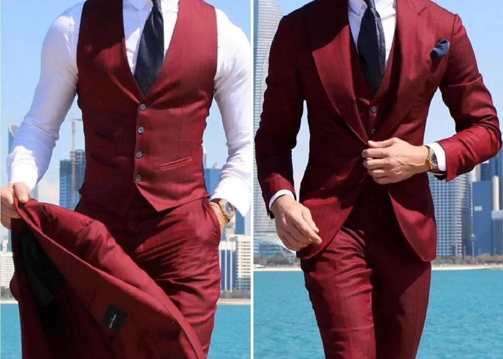 Traje de tres piezas ajustado para hombre con blazer, chaleco y pantalón