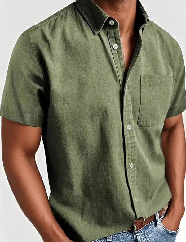 Camisa de manga corta con botones para hombre, bolsillo en el pecho y corte clásico