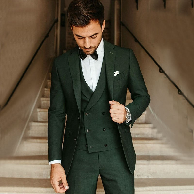 Traje de tres piezas ajustado para hombre con blazer, chaleco y pantalón