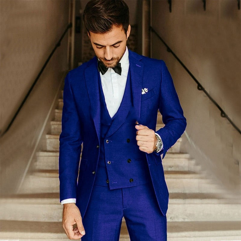 Traje de tres piezas ajustado para hombre con blazer, chaleco y pantalón