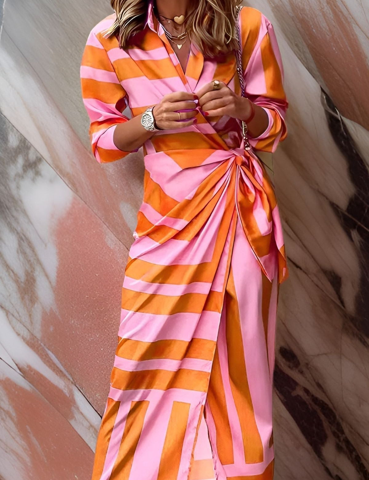 Vestido cruzado de mujer con estampado