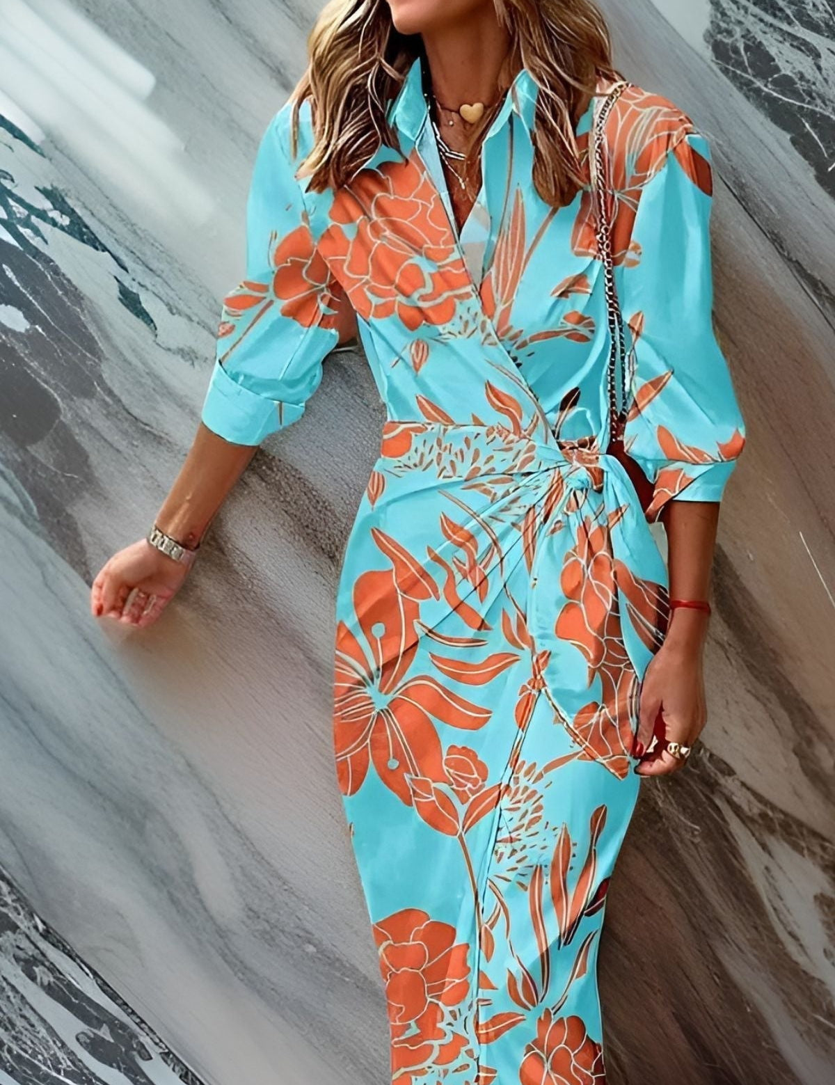 Vestido cruzado de mujer con estampado