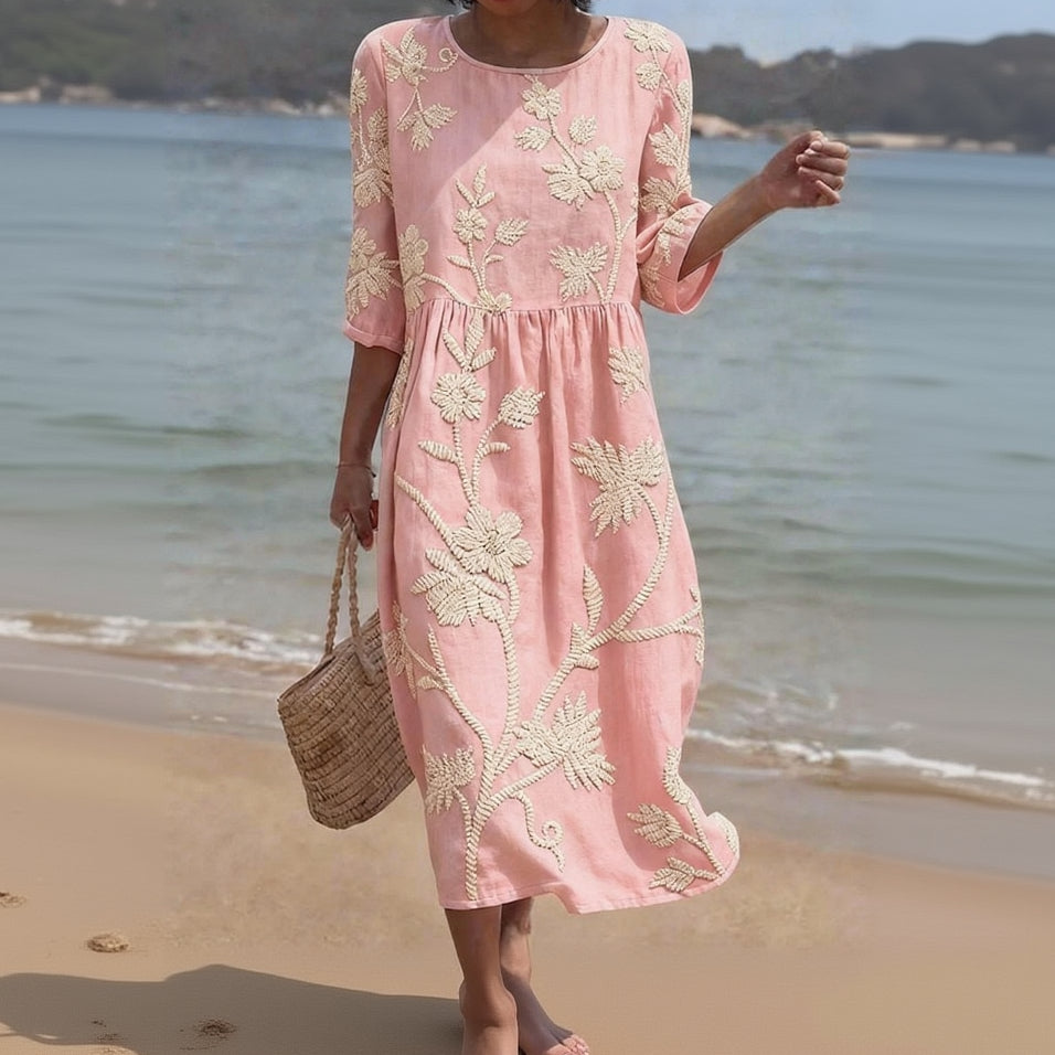 Nuria – Vestido de mujer con bordados florales