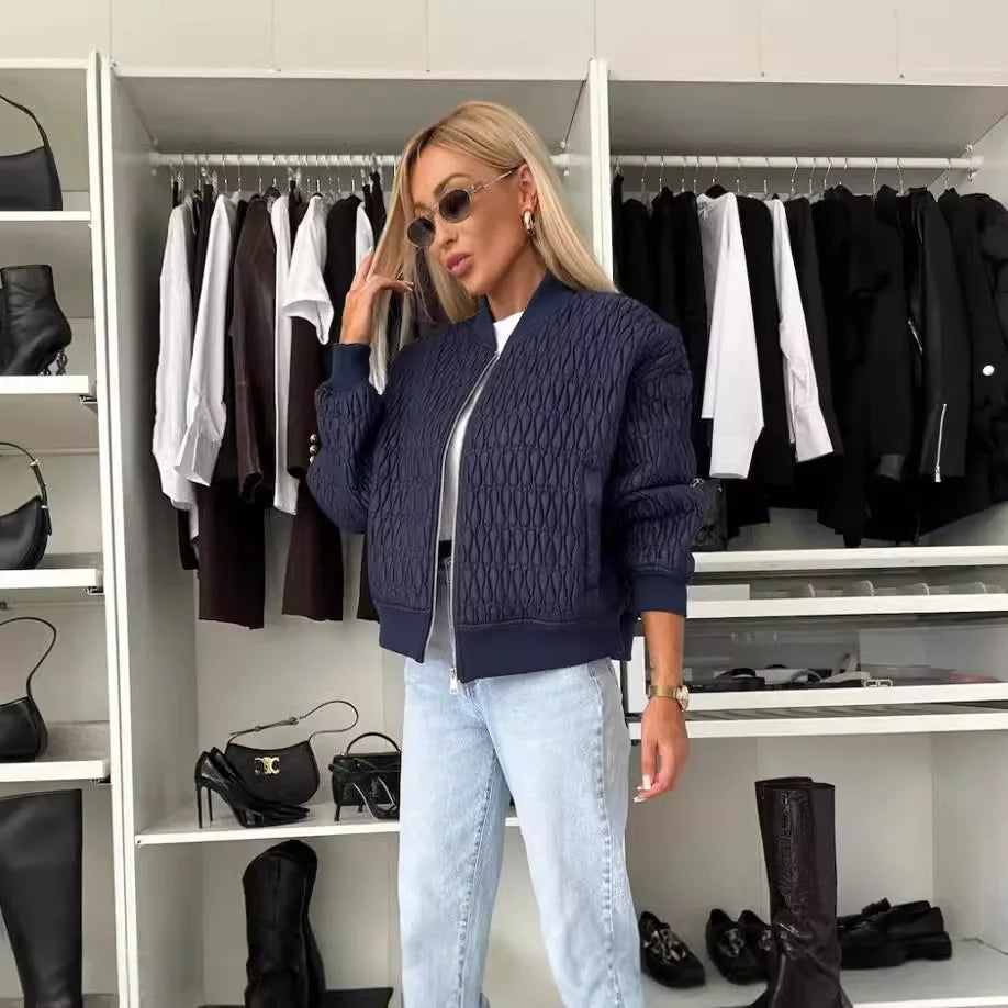 Chaqueta bomber acolchada para mujer con cremallera frontal y ribete acanalado