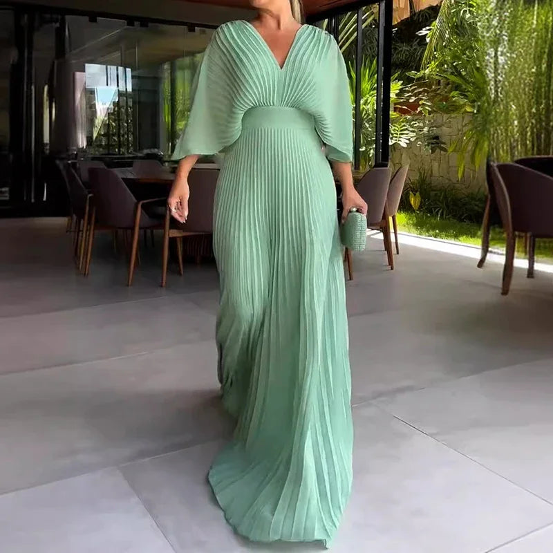 Vestido largo plisado para mujer con escote en V y mangas estilo capa