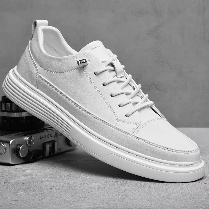 Zapatillas bajas para hombre con costuras tonales y cierre con cordones