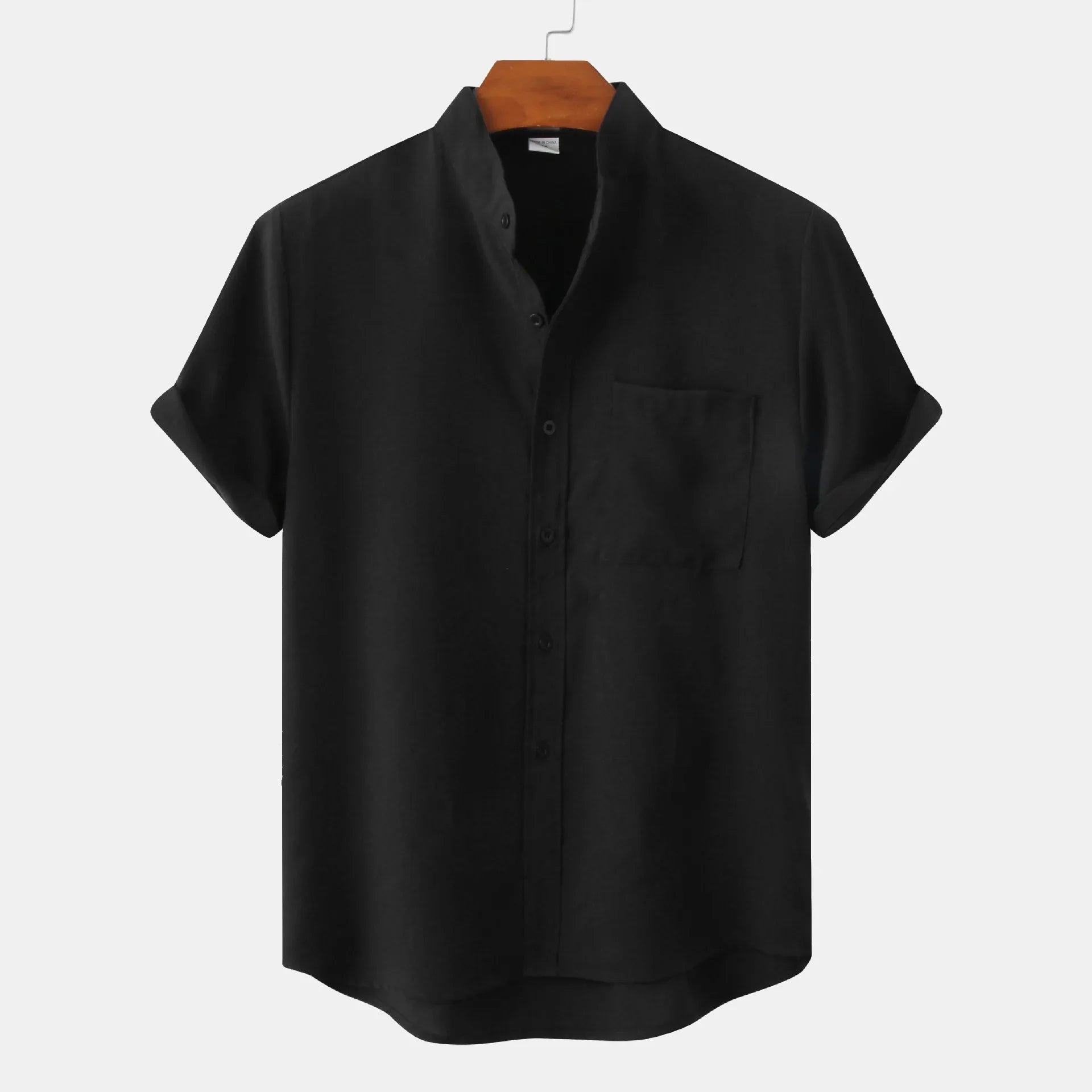 Camisa de manga corta con cuello alto para hombre con bolsillo delantero en el pecho