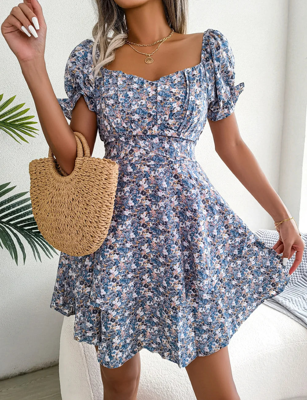 Vestido mini floral de manga corta para mujer con cintura con cordones y corte fluido