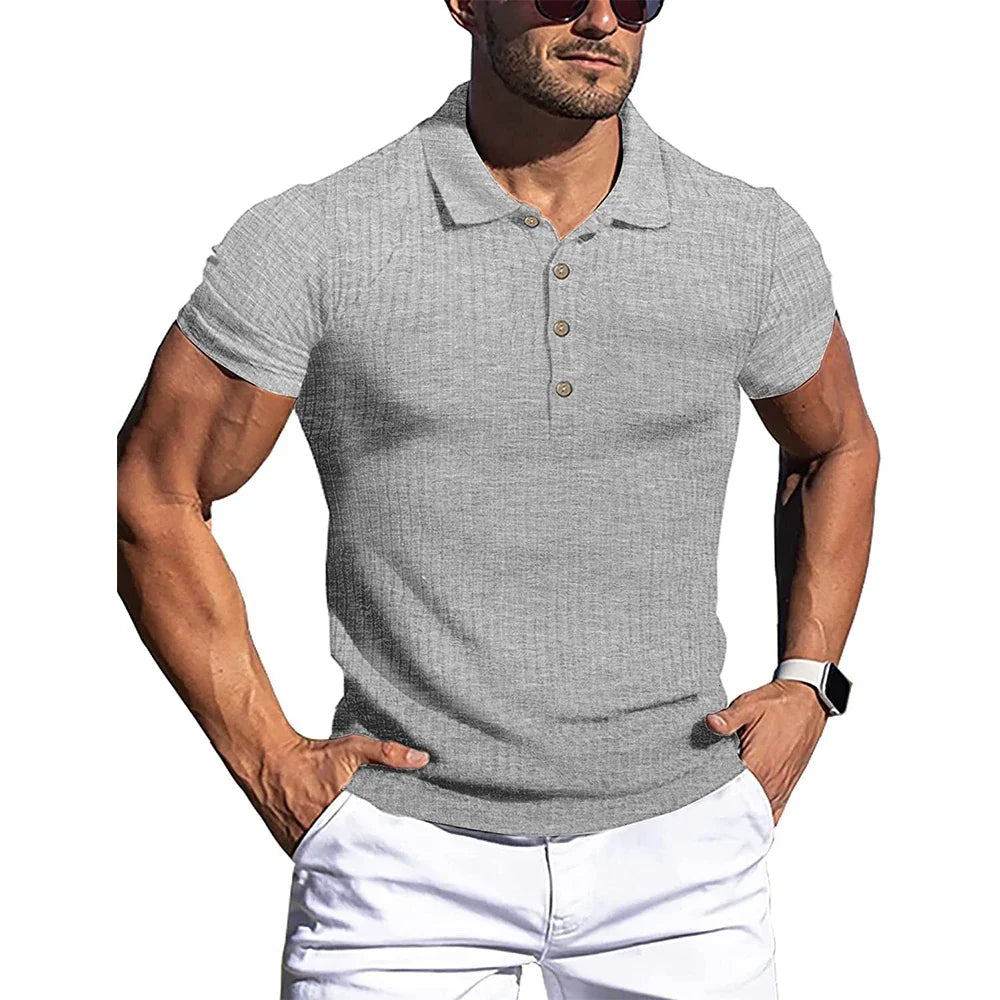 Polo de manga corta con cuello alto y rayas acanaladas para hombre