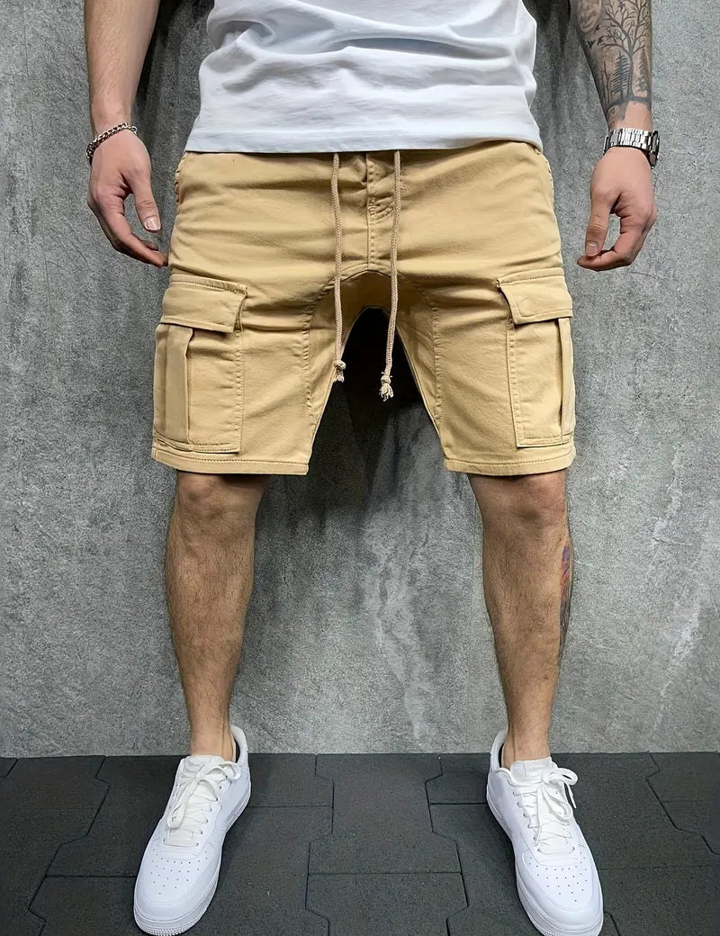 Pantalones cortos cargo ajustados para hombre con cintura con cordón y bolsillos utilitarios