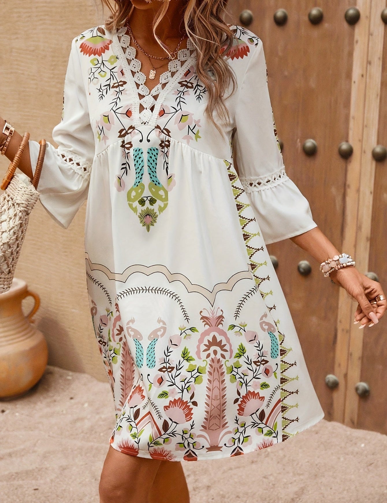 Vestido mini bohemio bordado para mujer con mangas 3/4 y escote en V