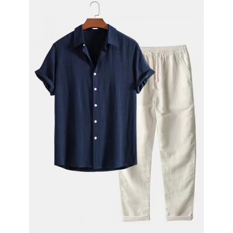 Conjunto de camisa abotonada elegante y pantalón cómodo para hombre
