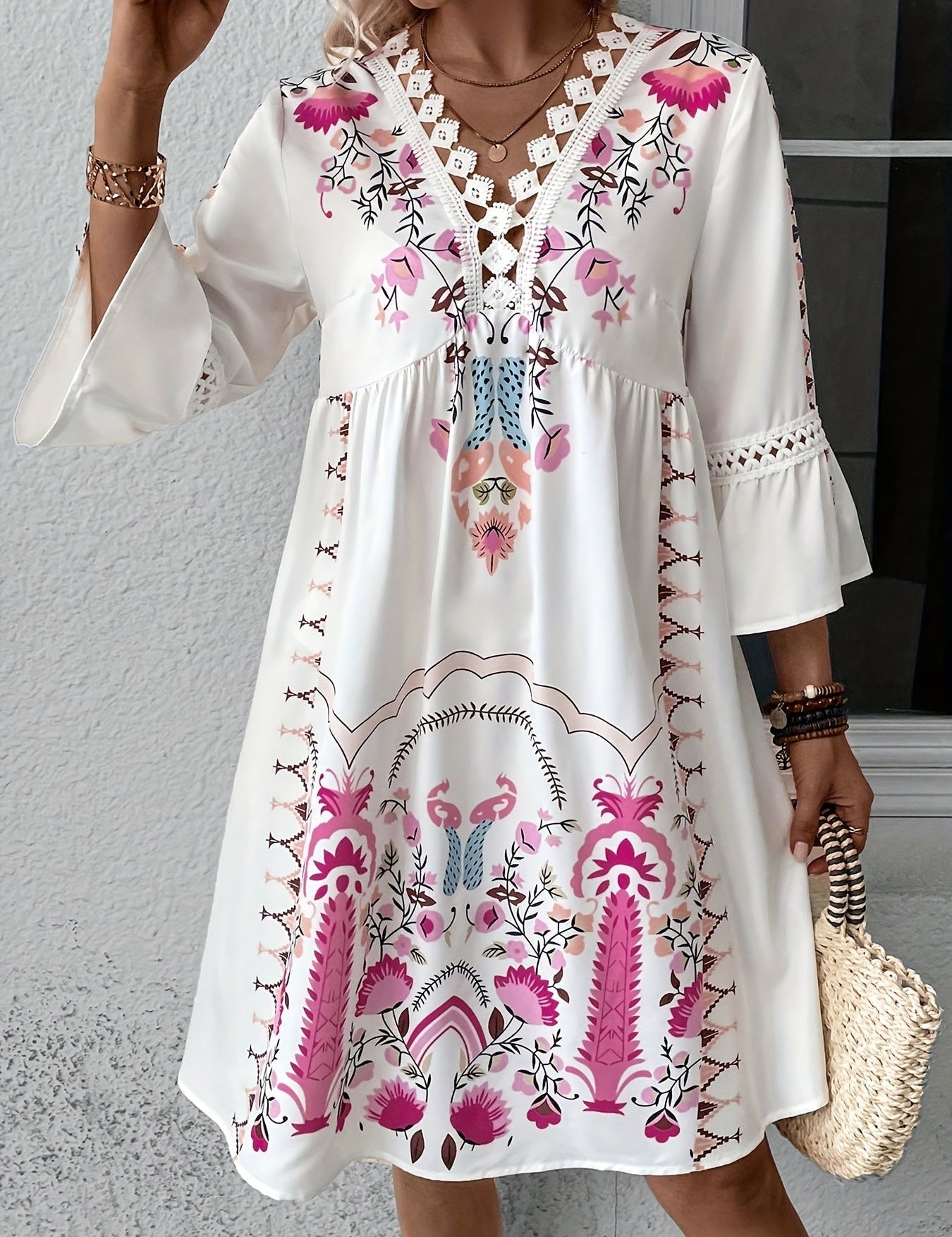 Vestido mini bohemio bordado para mujer con mangas 3/4 y escote en V