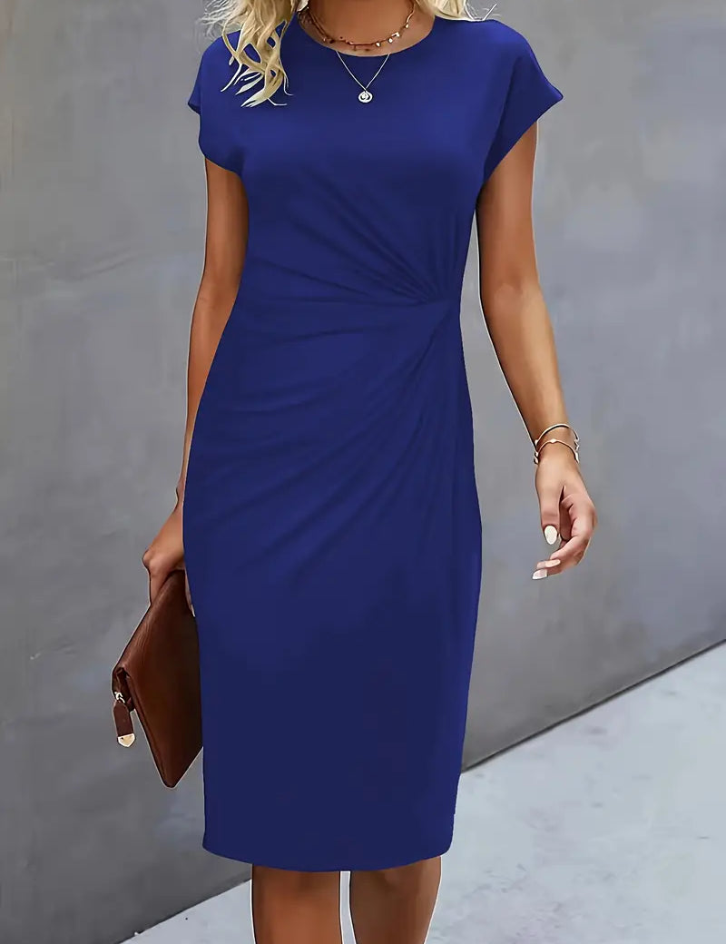 Vestido de mujer hasta la rodilla con cintura fruncida y mangas cortas