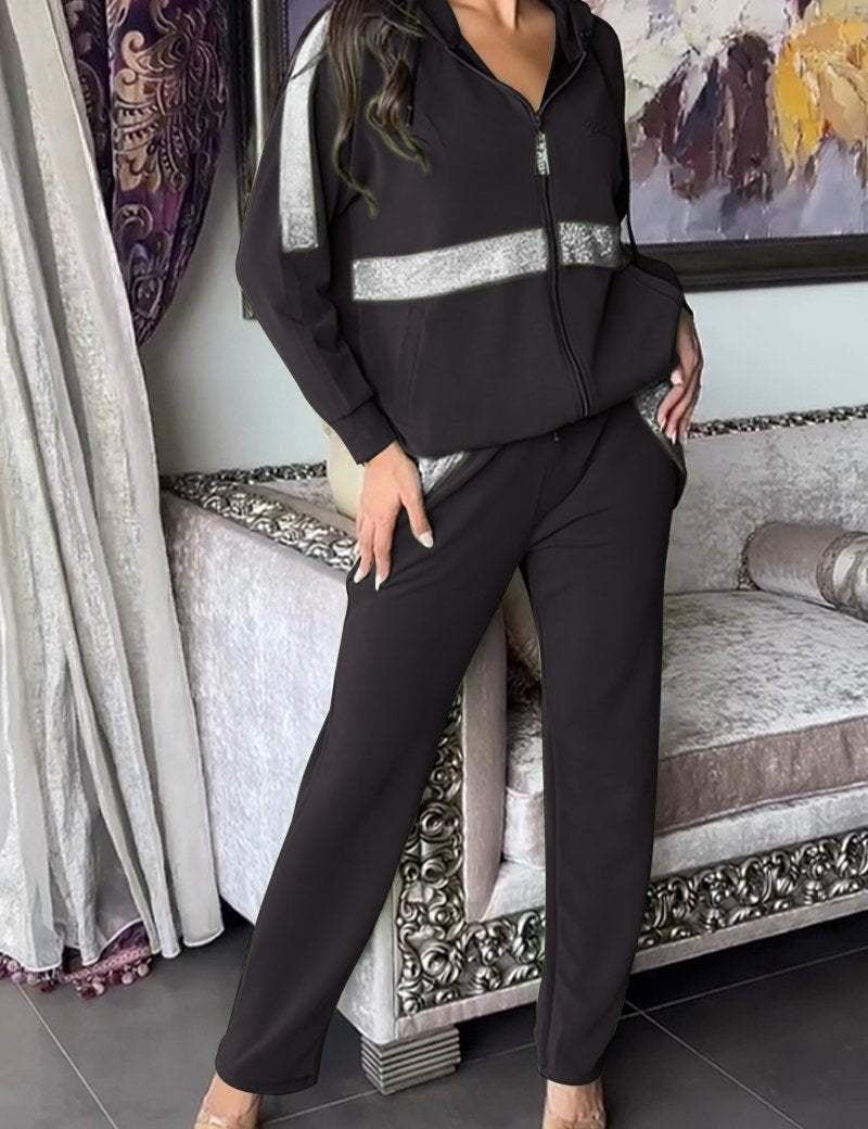 Conjunto de dos piezas para mujer con detalles de purpurina.