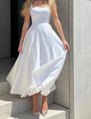 Vestido midi elegante de satén sin mangas para mujer